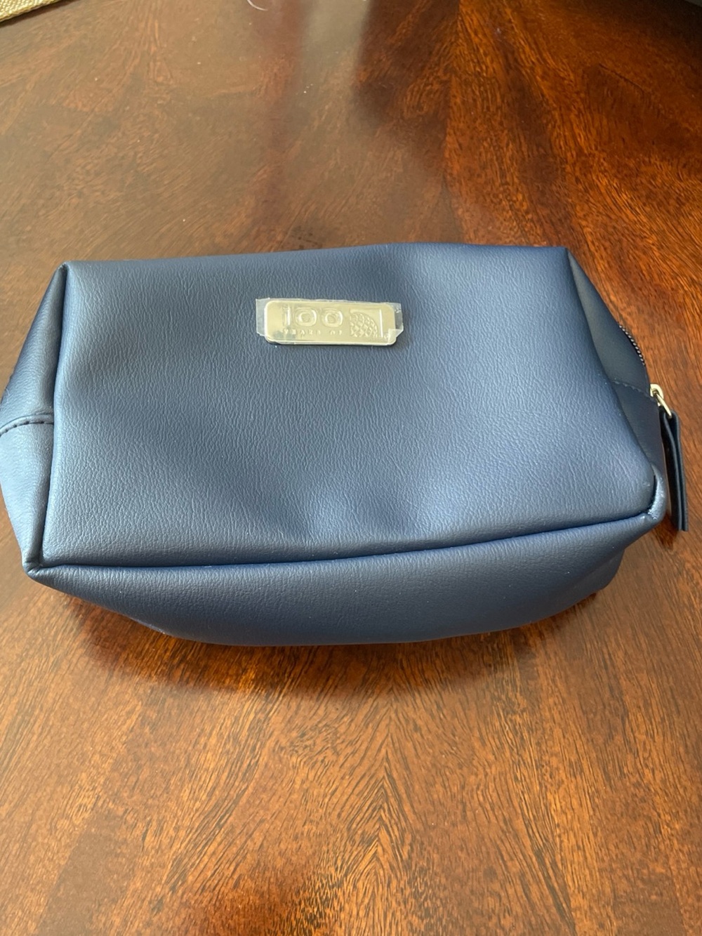 United Airlines Polaris Business Class 100 Years Toiletries Bag Navy (Bag Only)